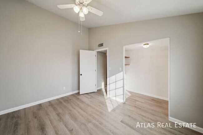 Building Photo - 2301 E University Dr