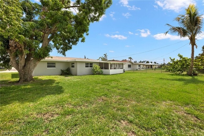 Building Photo - 619 Monterey Ave