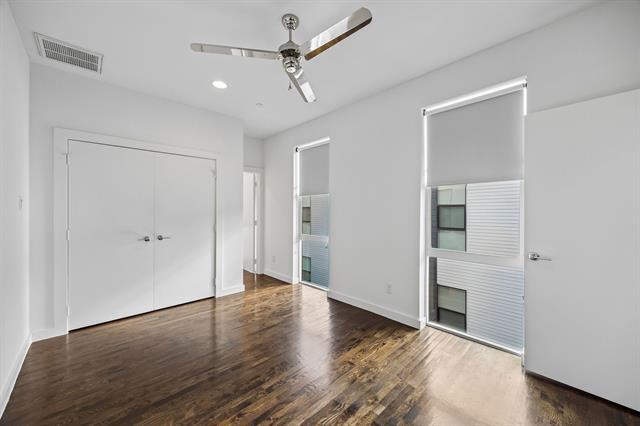 Building Photo - 4905 Live Oak St