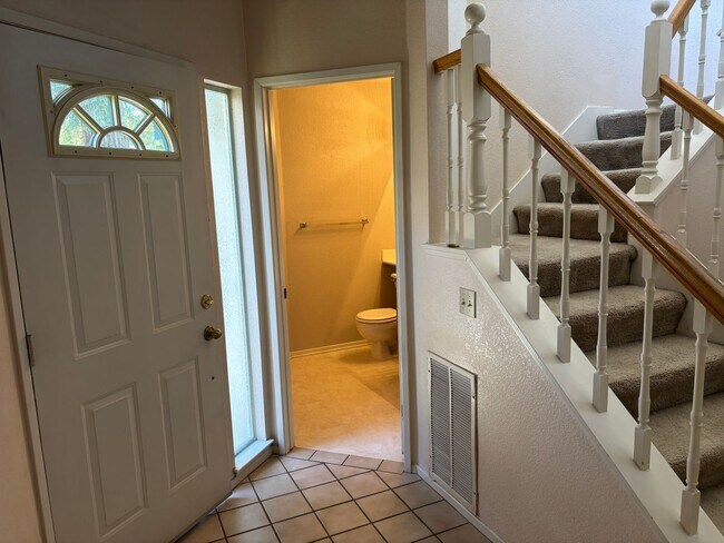 Building Photo - Comfortable Two Story Home