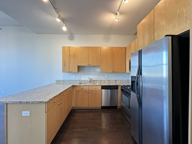 Building Photo - 1464 S Michigan Ave