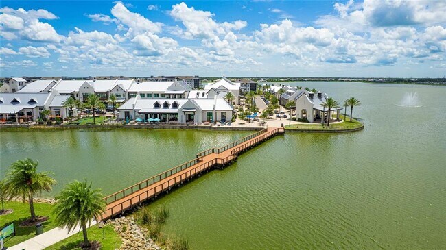 Building Photo - 1808 Fender Ln