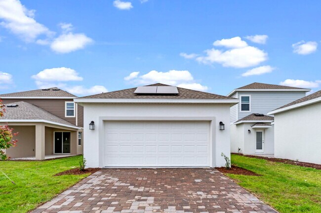 Building Photo - Modern Open-Concept Home with Designer Finishes and Community Amenities.