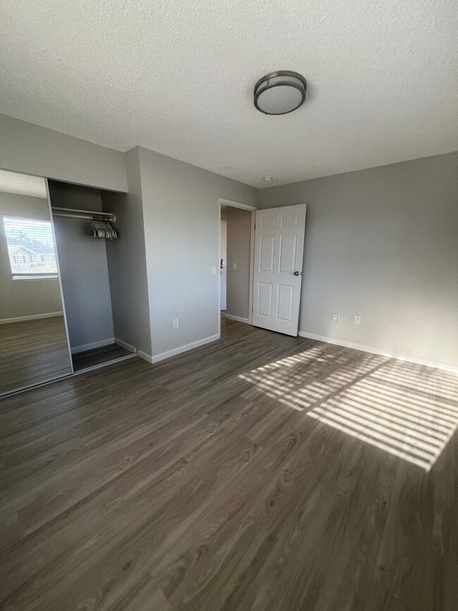 Building Photo - Excellent 1 Bedroom Mililani Mauka Townhouse, AC, 2 Parking