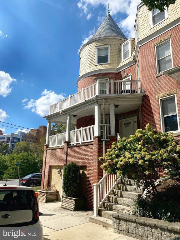 Building Photo - 1601 West St