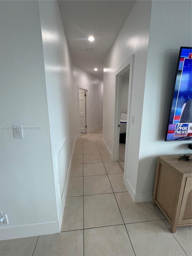 Building Photo - 7760 Aviation Blvd