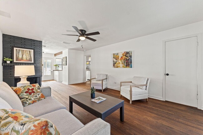 Building Photo - 6235 Fordham Cir E