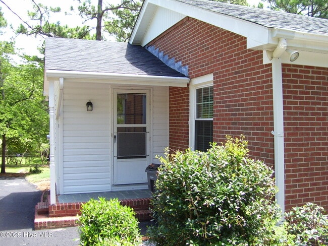 Building Photo - 355 Newton Dr