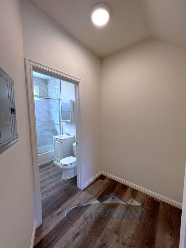 Building Photo - 426- 430 W. 22nd Street