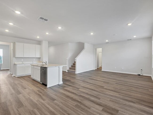 Building Photo - 12044 Kingsley Trl