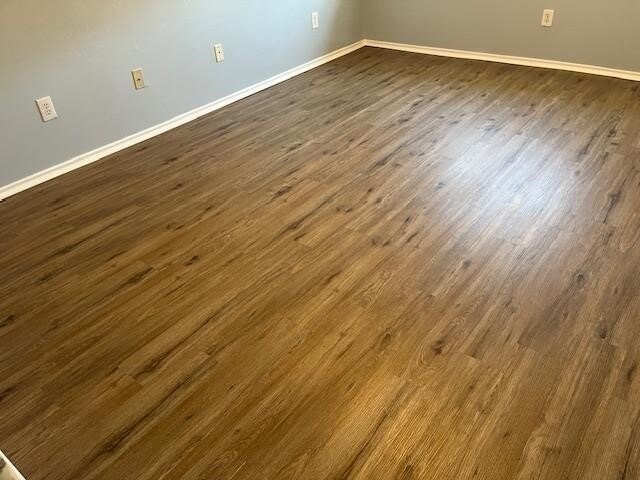 Building Photo - 2063 Greencrest Dr