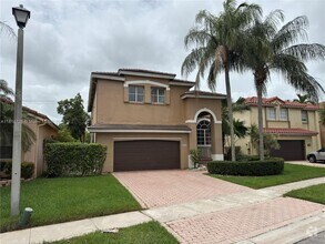 Building Photo - 15640 SW 16th Ct