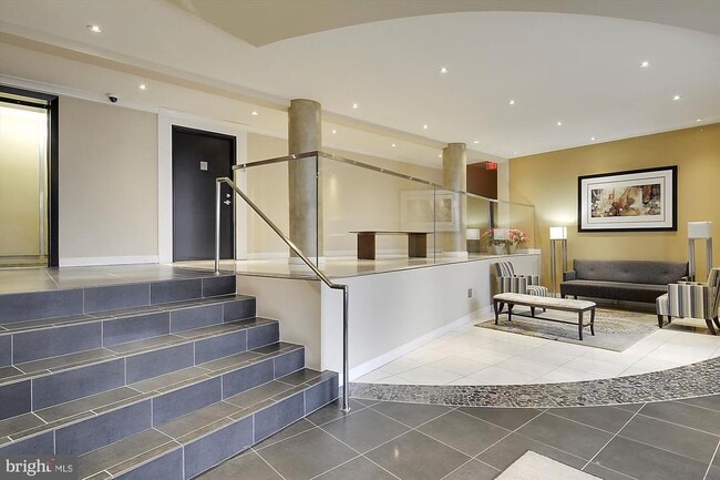 Building Photo - 3601 Wisconsin Ave NW