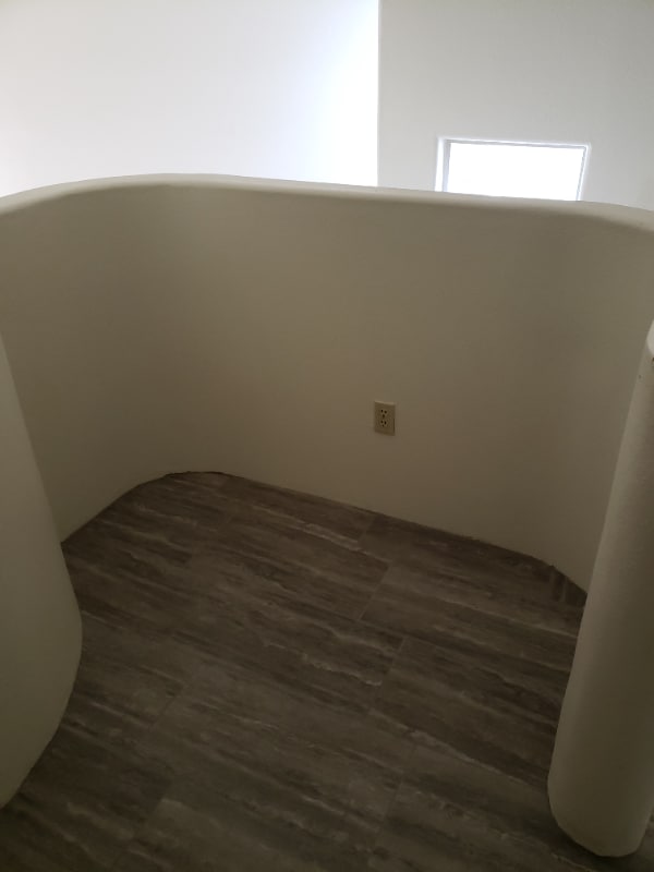 Building Photo - 1126 W Sandy Banks