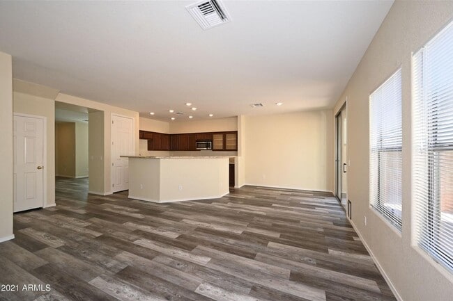 Building Photo - BEAUTIFUL 3 BEDROOM PLUS HUGE LOFT  for RENT