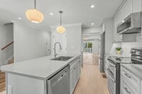 Building Photo - 958 Myrtle Ct