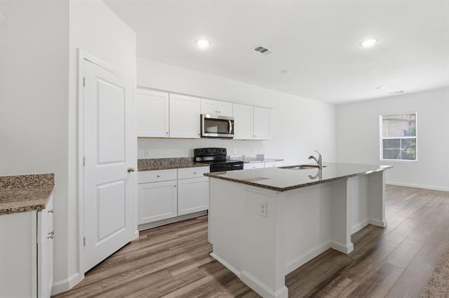 Building Photo - 759 Crestridge Dr