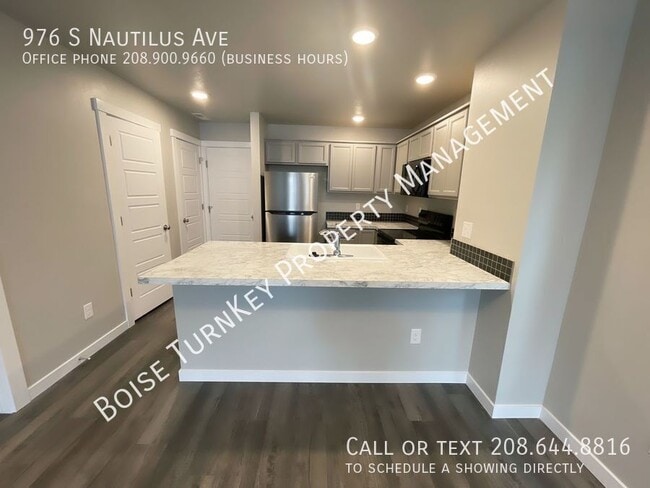 Building Photo - 976 S Nautilus Ave