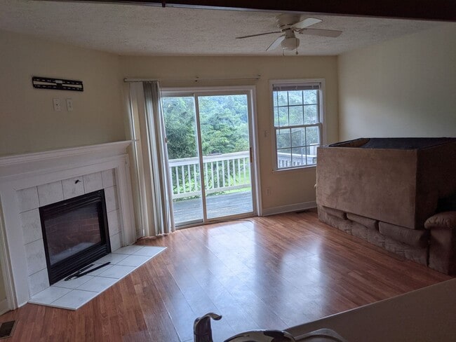 Building Photo - sumfi141