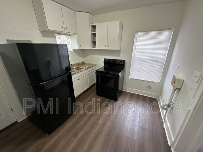 Building Photo - 3236 Winthrop Ave