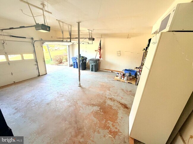 Building Photo - 43549 Coal Bed Ct