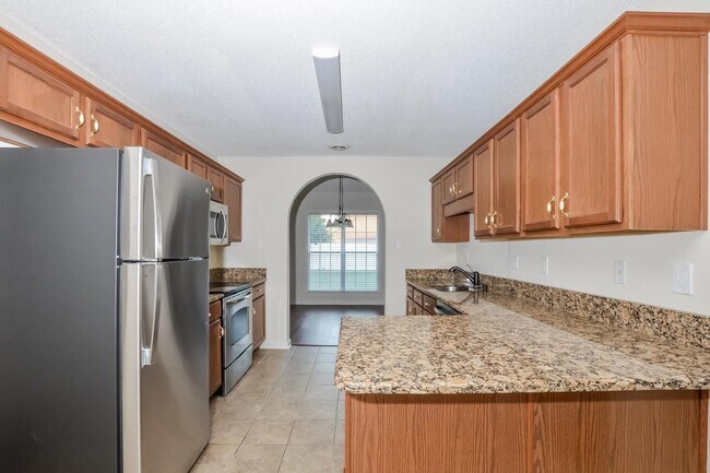 Building Photo - 4462 Alixs Dr