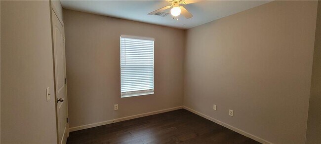 Building Photo - 99 Sandberg Way