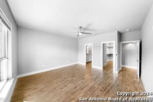 Building Photo - 950 Paradise Dr