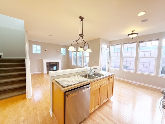 Building Photo - 32 NE Sunset St