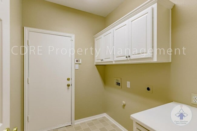 Building Photo - 1211 Limestone Creek Dr