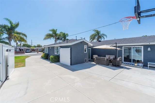 Building Photo - 18417 Glenburn Ave