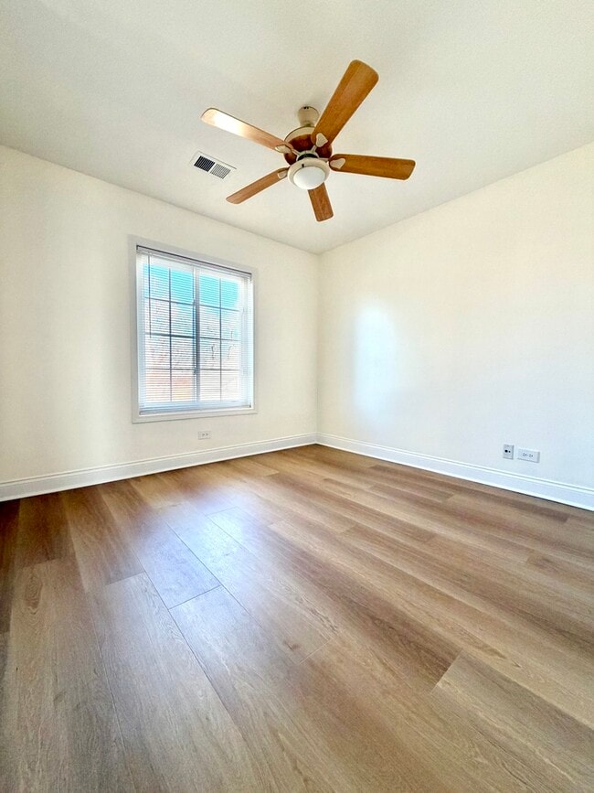 Building Photo - 1212 Williams Port Dr