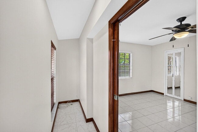 Building Photo - 2060 Tropic Isle
