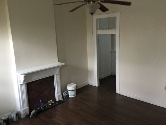 Building Photo - Charming 2BR Duplex in New Orleans