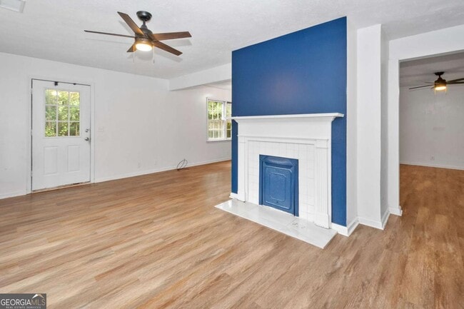 Building Photo - 209 N Lee St