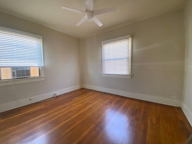 Building Photo - Cute House Less than 2 Blocks to Morley Fi...