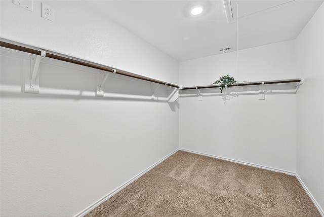 Building Photo - 4208 Carnation Dr