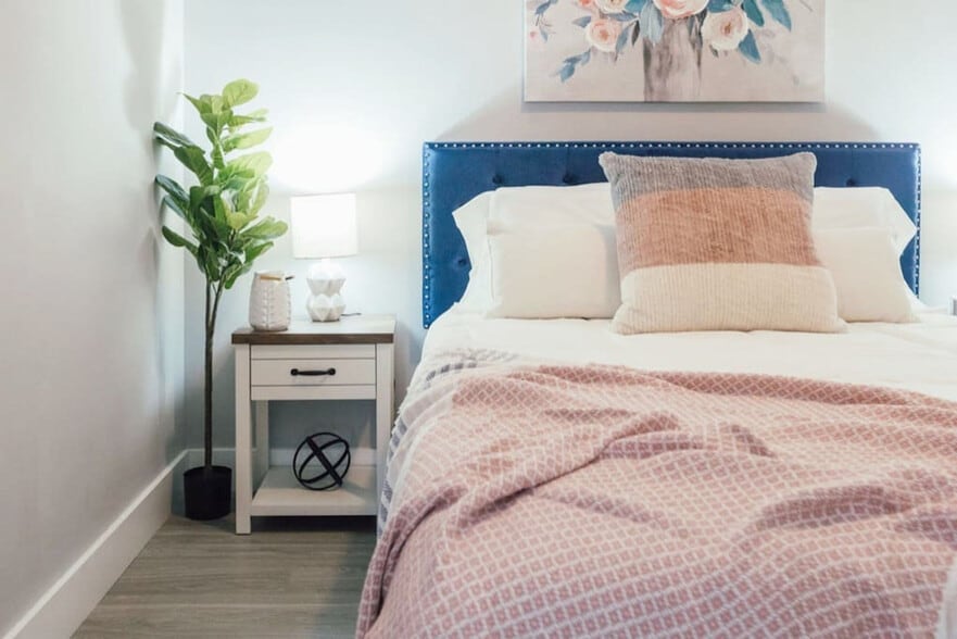 Building Photo - 202 E Main St