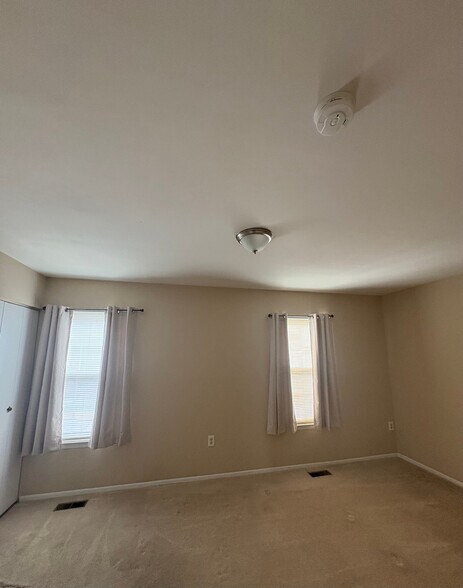 Building Photo - 7268 Wood Hollow Terrace
