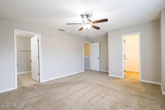 Building Photo - 1500 Calming Water Dr