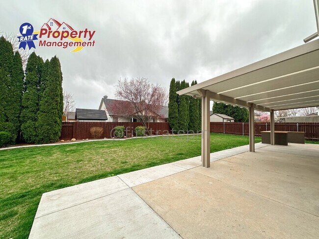 Building Photo - 2688 N Cinnamon Pl