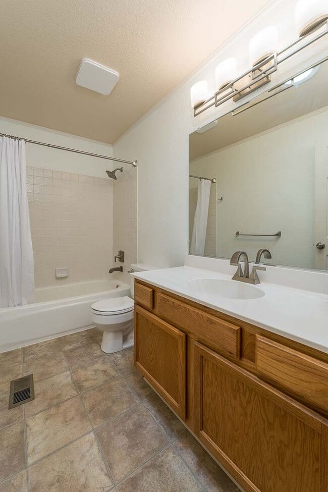 Building Photo - Southwest Reno Hidden Gem - Stunning Back ...