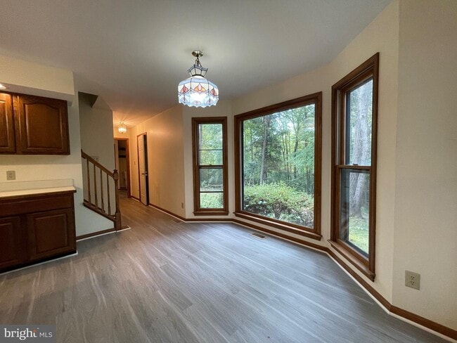 Building Photo - 4014 Longwood Dr