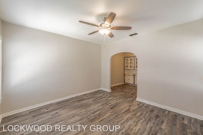 Building Photo - 1 br, 1 bath House - 820 W HILDEBRAND