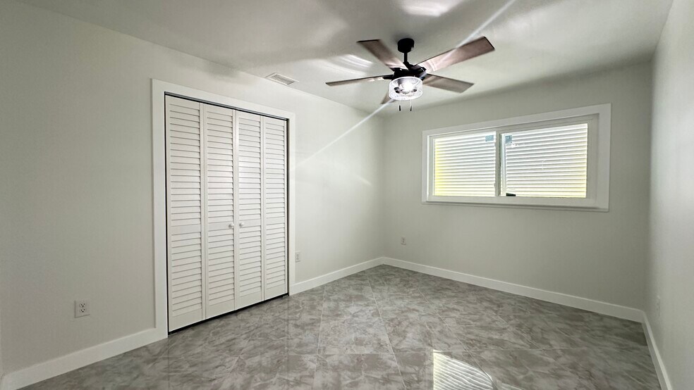 Building Photo - 1672 Atlanta Plaza Dr