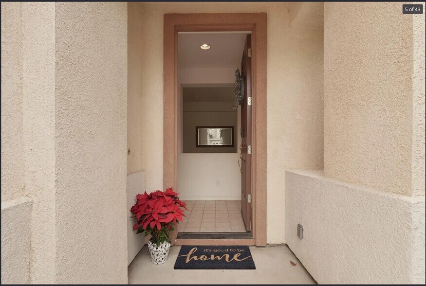 Building Photo - 748 Iberis Way