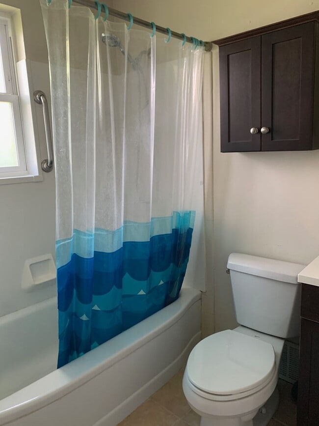 Building Photo - 3BR Ranch in Camp Hill