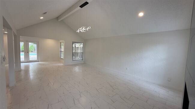 Building Photo - 4306 Shalom Creek Ln
