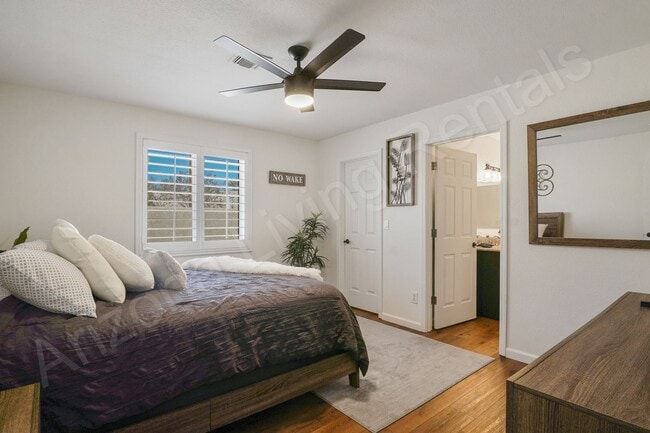Building Photo - 3275 Baysinger Dr
