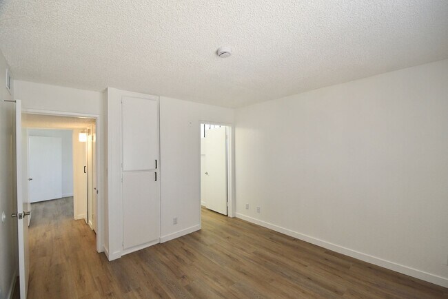 Building Photo - 7032 Remmet Ave